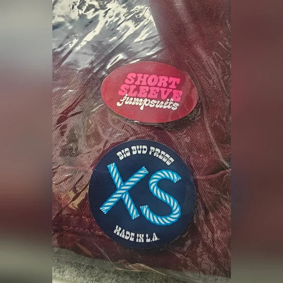 Big Bud Press Short-Sleeve Utility Jumpsuit in Cranberry XS NWT Sample Sale - Picture 5 of 5